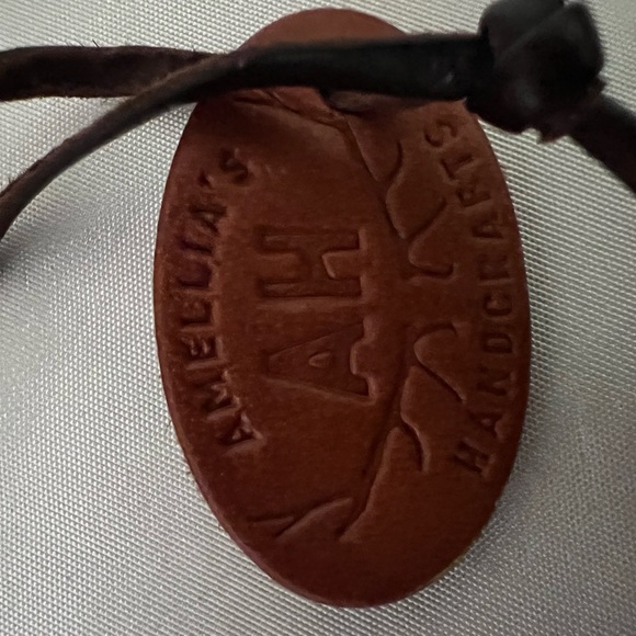 Amellia’s Handcrafts Wristlet - Picture 4 of 6